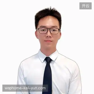 邱华